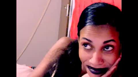 indianqueen5 online show from 10-19-25, 12:28