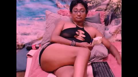 Snapshot of indianspicy69 chatting on 02-01-25, 08:47 Shreya online show from 02-01-25, 08:47