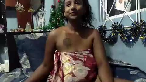 Snapshot of indiantina01 chatting on 12-29-24, 07:11 tina online show from 12-29-24, 07:11