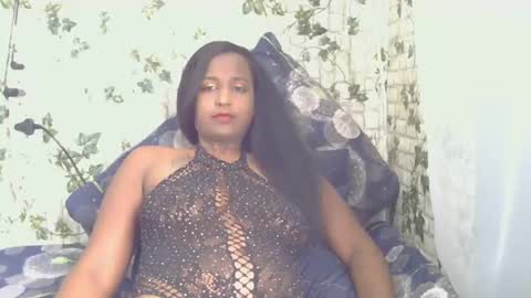 Snapshot of indiantina01 chatting on 01-22-25, 10:07 tina online show from 01-22-25, 10:07