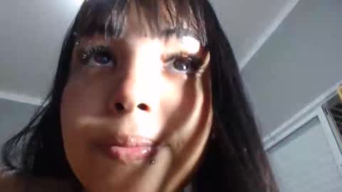 Snapshot of indiazinhabdz chatting on 02-18-26, 01:34 Indiazinha online show from 02-18-26, 01:34