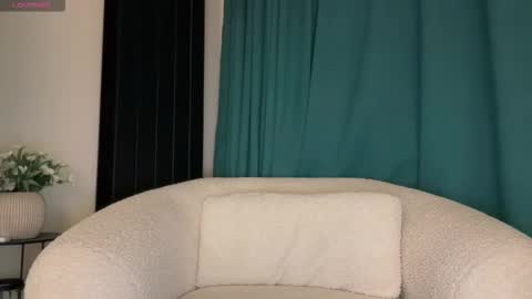 Indika Flower online show from 09-24-25, 08:34