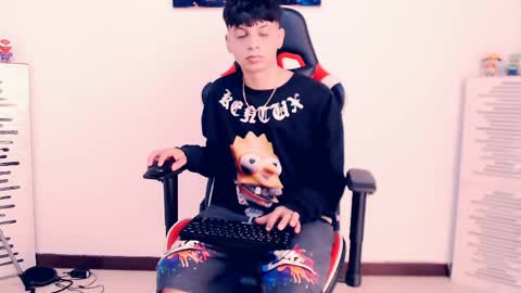 Snapshot of indomitablebeast chatting on 05-11-26, 04:04 matias online show from 05-11-26, 04:04