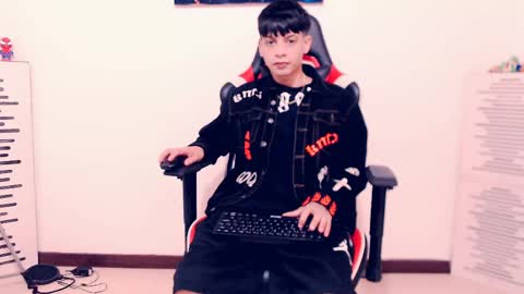 Snapshot of indomitablebeast chatting on 05-16-26, 03:22 matias online show from 05-16-26, 03:22