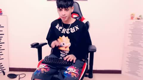 Snapshot of indomitablebeast chatting on 05-20-26, 10:49 matias online show from 05-20-26, 10:49