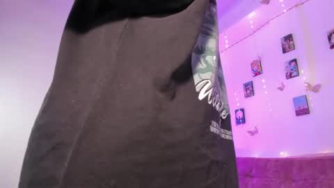 Luna  online show from 05-21-26, 03:46