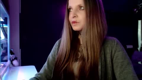 Snapshot of inesdesire chatting on 02-11-25, 10:48 InesDesire online show from 02-11-25, 10:48