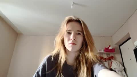 Sofia online show from 03-27-26, 01:00