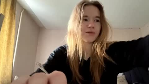Sofia online show from 05-14-26, 01:18