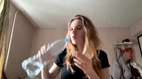Sofia online show from 06-15-26, 03:03