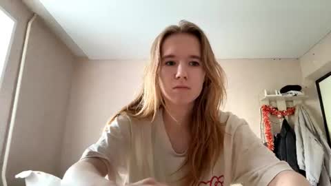 Sofia online show from 07-02-26, 01:17
