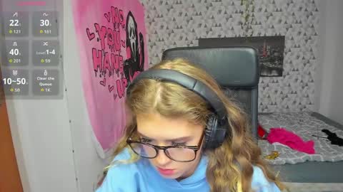 Snapshot of iness_lex chatting on 04-27-26, 07:17 iness_lex online show from 04-27-26, 07:17