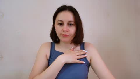 Snapshot of inessa_beauty chatting on 05-25-26, 03:45 Inessa online show from 05-25-26, 03:45