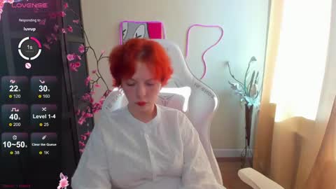 Ilona online show from 06-06-26, 01:21
