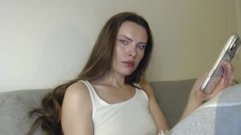 Snapshot of infinitiq45 chatting on 04-11-26, 08:24 Sweet girl online show from 04-11-26, 08:24