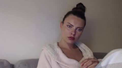 Snapshot of infinitiq45 chatting on 04-22-26, 08:54 Sweet girl online show from 04-22-26, 08:54