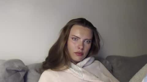 Snapshot of infinitiq45 chatting on 04-30-26, 09:30 Sweet girl online show from 04-30-26, 09:30