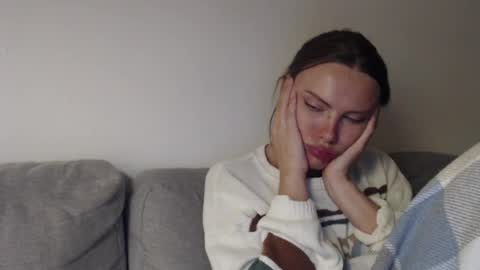 Sweet girl online show from 06-11-26, 08:40
