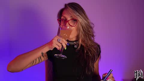 Snapshot of informal_ chatting on 09-26-25, 09:08 MAL ---  online show from 09-26-25, 09:08