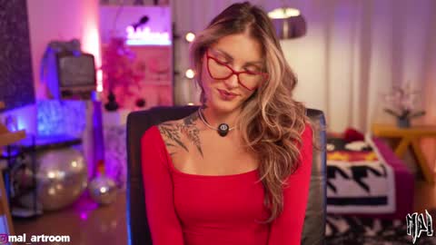 Snapshot of informal_ chatting on 10-17-25, 08:55 MAL ---  online show from 10-17-25, 08:55