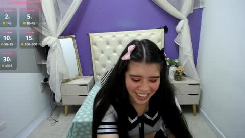 Snapshot of ingrid_casas chatting on 12-28-24, 05:14 Ingrid petite online show from 12-28-24, 05:14