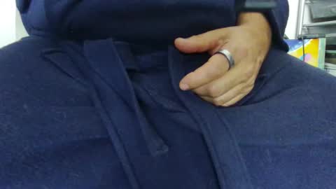 Hanging Out online show from 01-07-26, 01:02