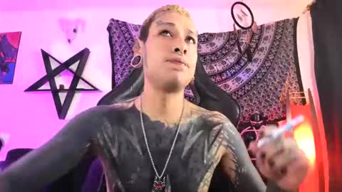 Dani  online show from 10-28-25, 06:50