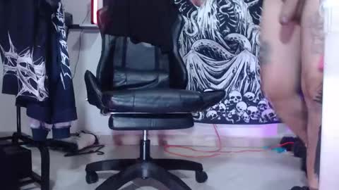 Snapshot of inmortal_master chatting on 10-14-25, 05:03 inmortal lamb online show from 10-14-25, 05:03