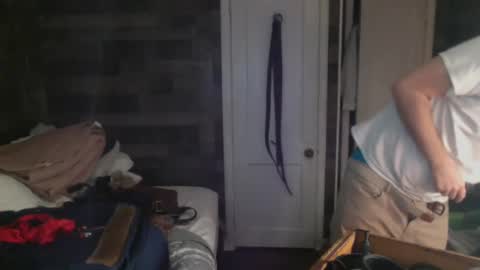 Snapshot of inmybackyard chatting on 01-05-25, 05:20 InMyBackyard online show from 01-05-25, 05:20