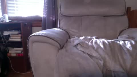 Snapshot of inmybackyard chatting on 02-10-25, 08:21 InMyBackyard online show from 02-10-25, 08:21