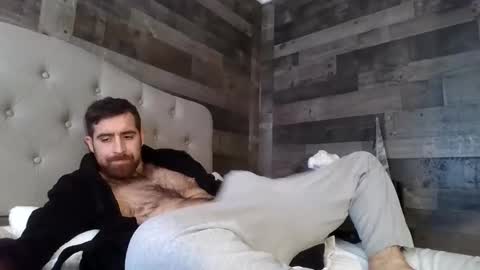 Snapshot of inmybackyard chatting on 11-25-25, 03:12 InMyBackyard online show from 11-25-25, 03:12