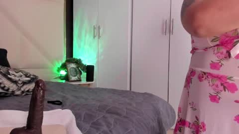 Indra online show from 04-22-26, 04:04