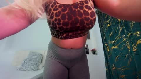 Eva online show from 04-22-26, 10:55