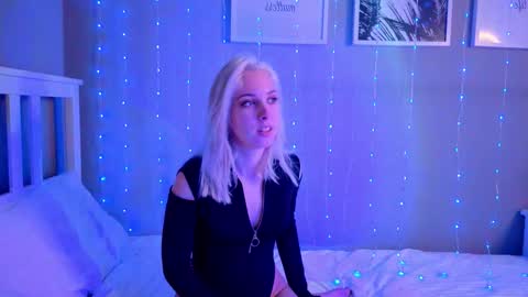Kate online show from 01-17-26, 03:44