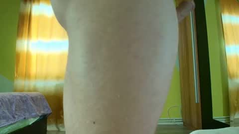 Snapshot of insanephisique chatting on 10-24-25, 06:10 insanephisique online show from 10-24-25, 06:10