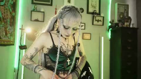   SANIA  online show from 02-13-26, 04:14