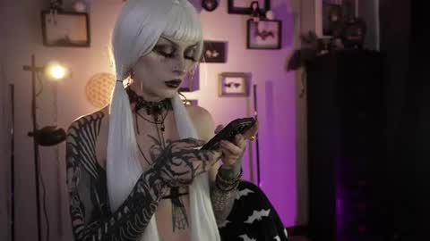 Snapshot of insania_999 chatting on 07-19-26, 03:49 SANIA online show from 07-19-26, 03:49