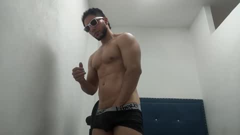 INSTAGRAM  camilodlx online show from 12-19-25, 04:25