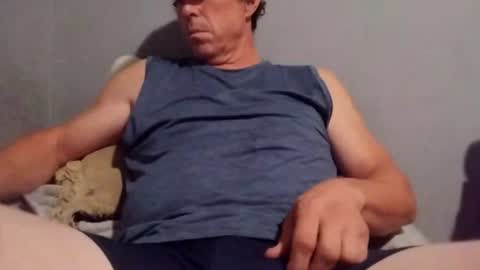 Snapshot of instigator777 chatting on 07-12-26, 05:04 instigator777 online show from 07-12-26, 05:04
