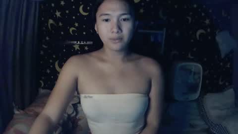 Snapshot of insulting_whoreifica chatting on 10-08-25, 10:57 MAXINE online show from 10-08-25, 10:57