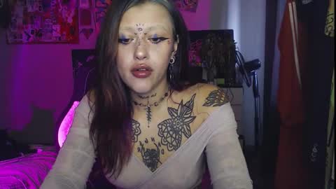 Snapshot of insunnity666 chatting on 09-23-25, 07:33 Insunnity666 online show from 09-23-25, 07:33