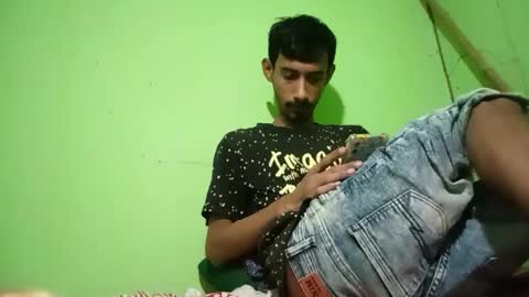 Snapshot of interne8famous chatting on 10-05-25, 11:41 interne8famous online show from 10-05-25, 11:41