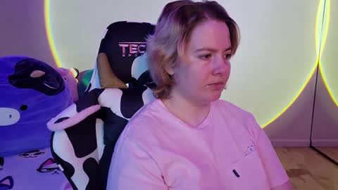 Faye online show from 01-31-25, 02:48