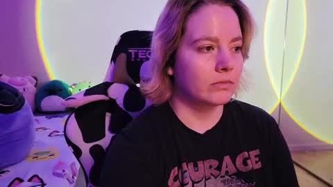 Faye online show from 02-23-25, 11:22