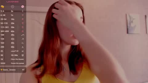 Snapshot of internetsexplorer chatting on 03-11-25, 10:51 Bernadette Join online show from 03-11-25, 10:51