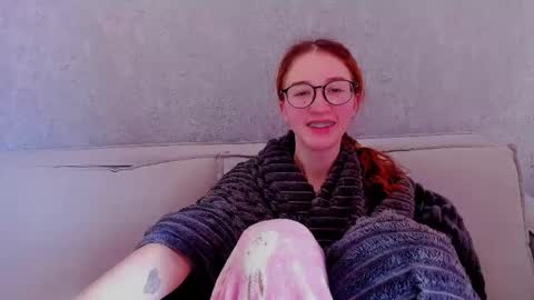 Snapshot of internetsexplorer chatting on 05-03-26, 05:24 Bernadette Join online show from 05-03-26, 05:24