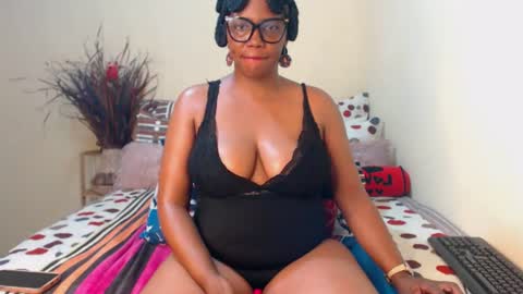 boniswa caroline online show from 06-30-26, 12:06