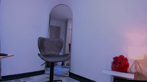 Pantyhose Queen online show from 03-28-26, 08:08