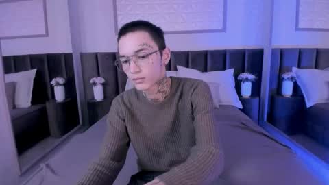 Snapshot of ionarne chatting on 11-08-25, 12:16 ionarne online show from 11-08-25, 12:16