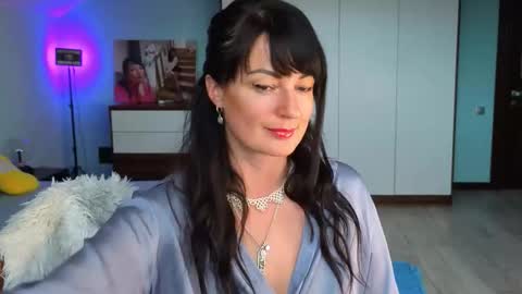 Snapshot of iracherrynow chatting on 11-10-25, 12:48 iracherrynow online show from 11-10-25, 12:48